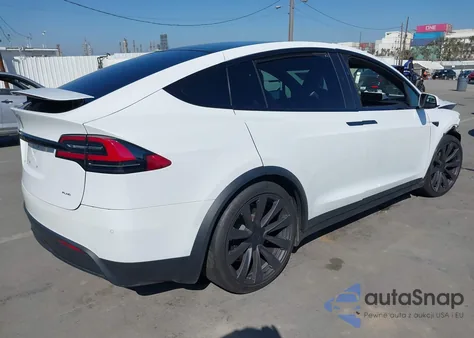 2022 Tesla Model X Plaid Tri Motor All-Wheel Drive z USA, uszkodzony, nr VIN 7SAXCBE68NF332875
